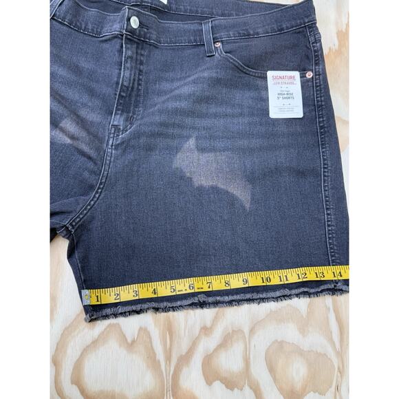 Levi’s Signature Women’s High Rise Denim Shorts Size 26 Black Gray NWT - Picture 12 of 13